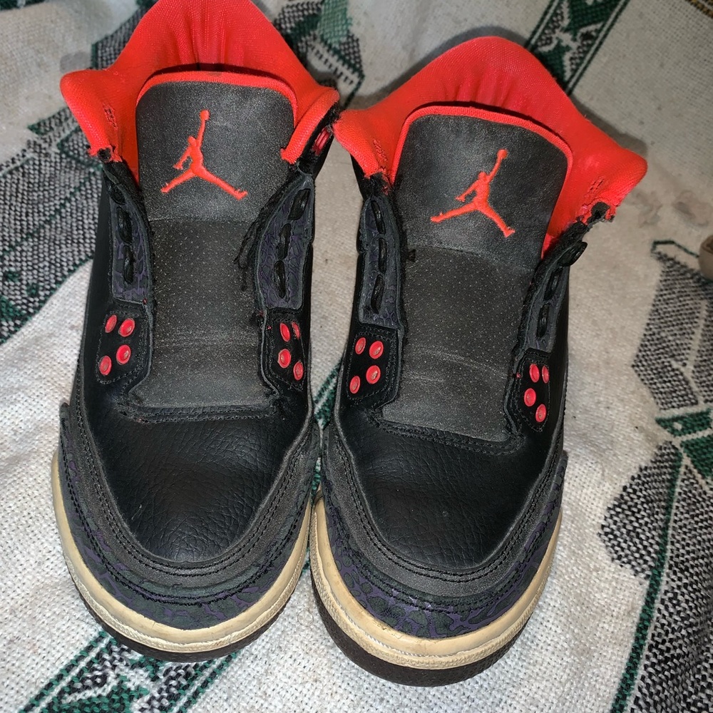 Retro 3 gs size 4